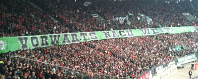 Vorw&auml;rts nach weit. Hannover 96-Fans zitieren Kurt Schwitters